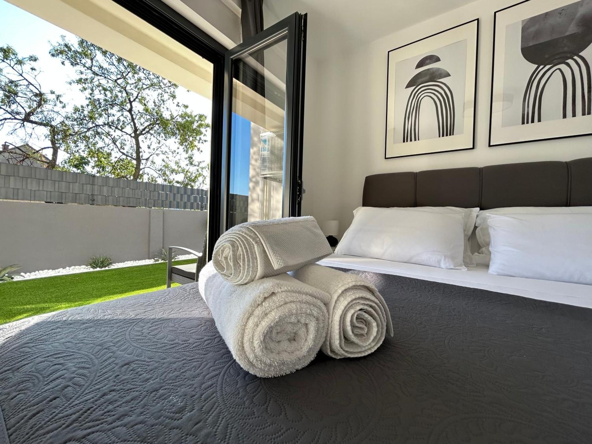 Apartment Oris, Private Parking, Garden Zadar Eksteriør billede